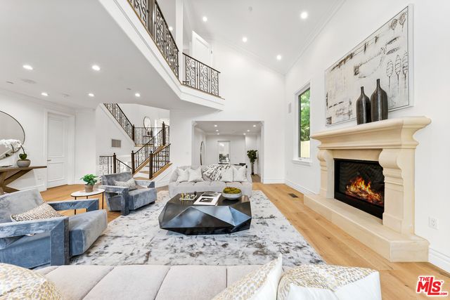 $5,850,000 | 1014 Berkeley Street, Santa Monica, CA 90403
