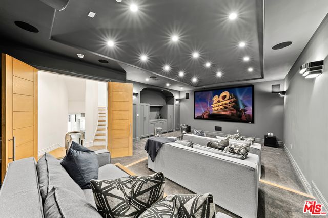 $5,850,000 | 1014 Berkeley Street, Santa Monica, CA 90403