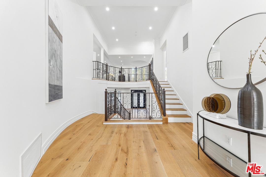 1014 Berkeley Street Santa Monica, CA 90403 - Photo 38 of 54