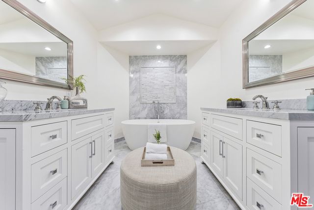 $5,850,000 | 1014 Berkeley Street, Santa Monica, CA 90403
