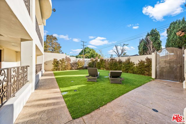 $5,850,000 | 1014 Berkeley Street, Santa Monica, CA 90403