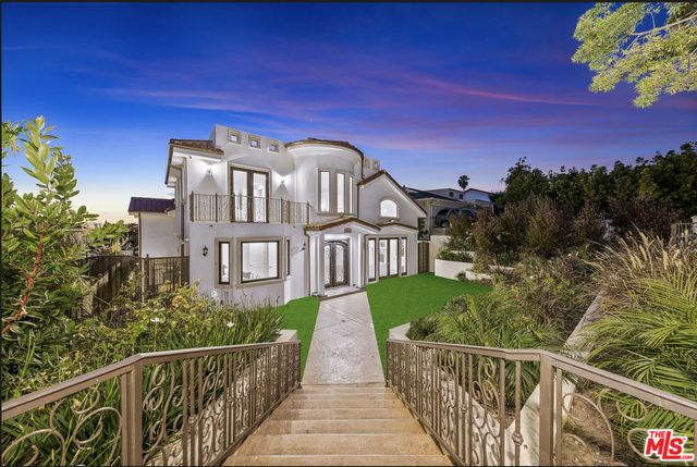 $5,850,000 | 1014 Berkeley Street, Santa Monica, CA 90403