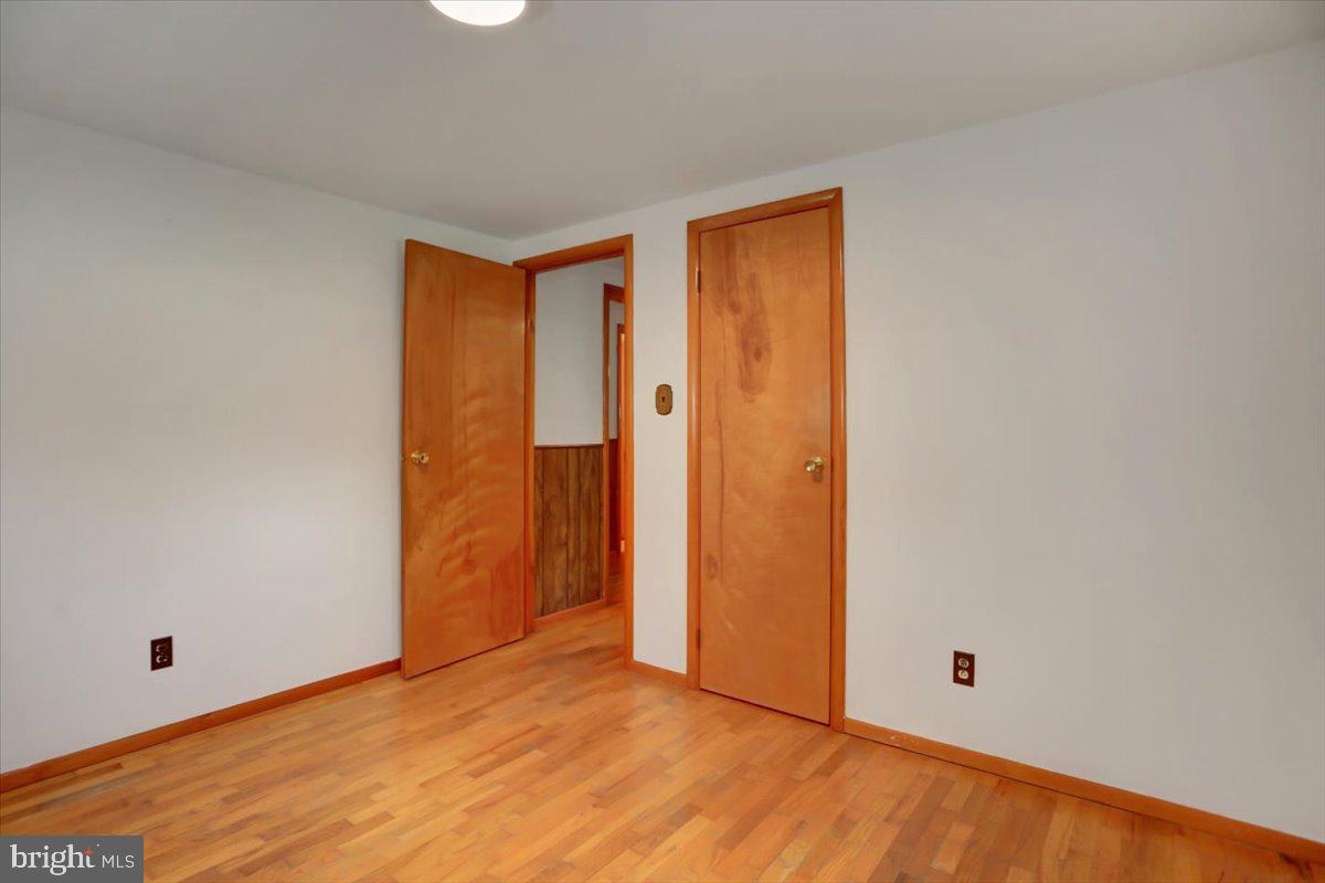 8275 Tomstown Road Waynesboro, PA 17268 - Photo 19 of 32 Gallery Image 19