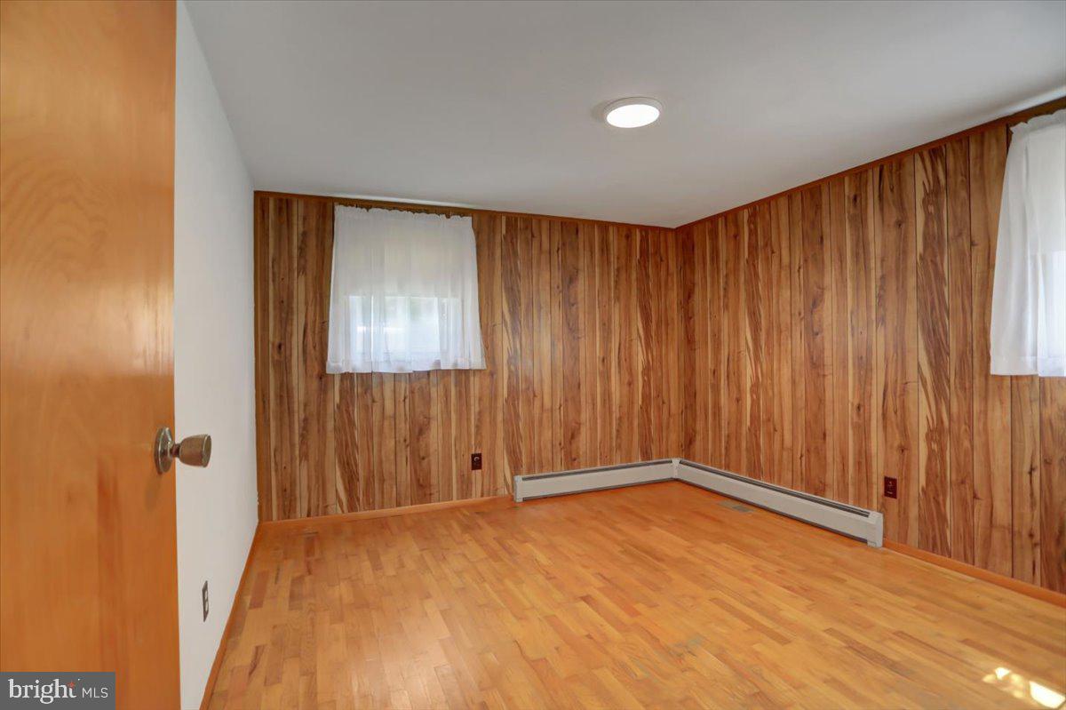 8275 Tomstown Road Waynesboro, PA 17268 - Photo 20 of 32 Gallery Image 20