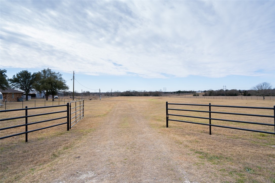 7303 Bickham Cemetery Road Bryan, TX 77808 - Photo 6 of 28