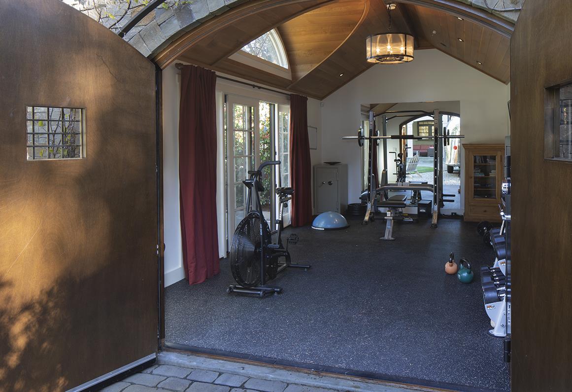 240 Princeton Road Menlo Park, CA 94025 - Photo 26 of 28 Gallery Image 26
