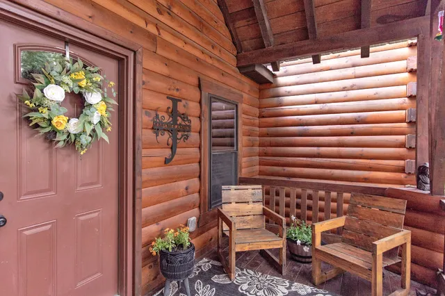 $950,000 | 4210 Highway 76, Cottontown, TN 37048