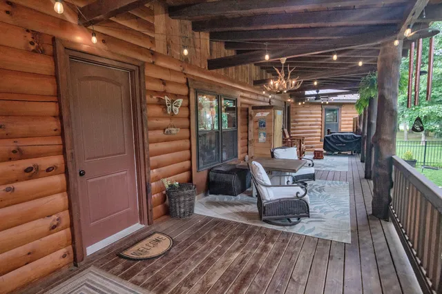 $950,000 | 4210 Highway 76, Cottontown, TN 37048