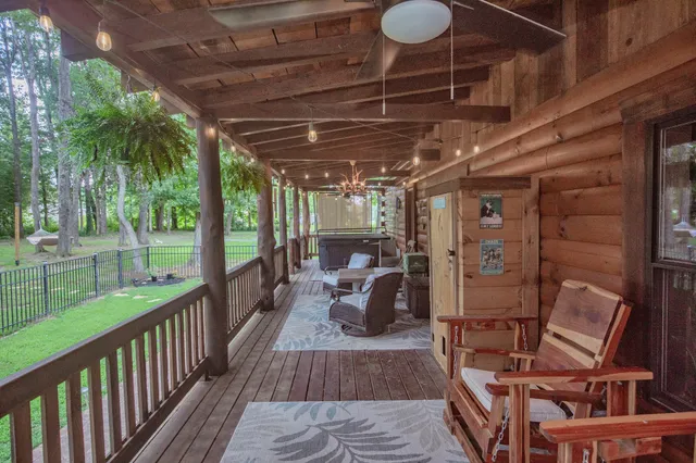 $950,000 | 4210 Highway 76, Cottontown, TN 37048