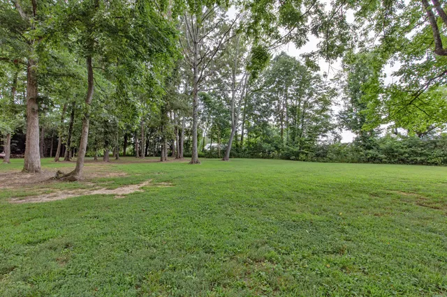 $950,000 | 4210 Highway 76, Cottontown, TN 37048