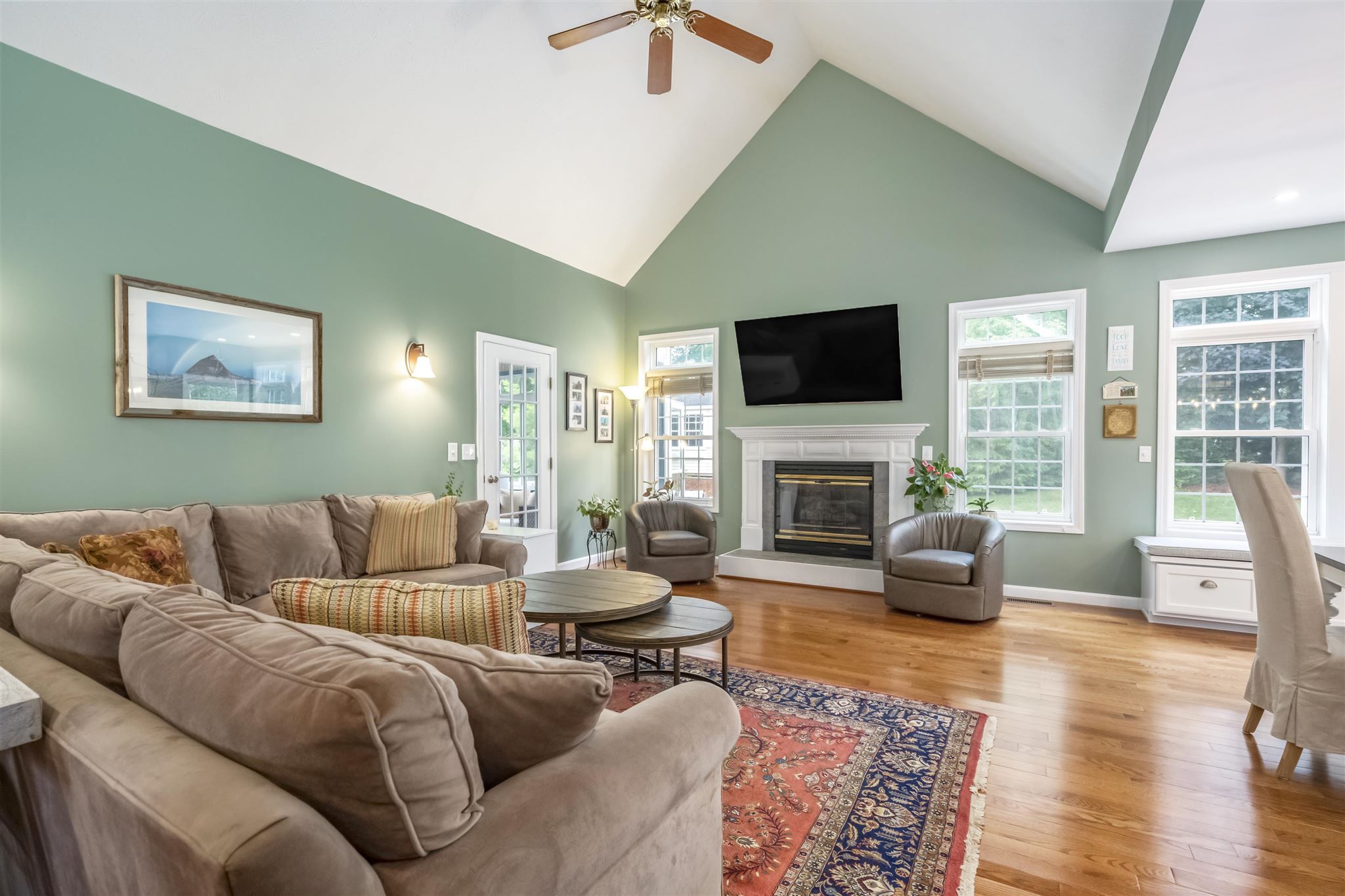 247 Pulpit Road Bedford, NH 03110 - Photo 4 of 37 Gallery Image 4