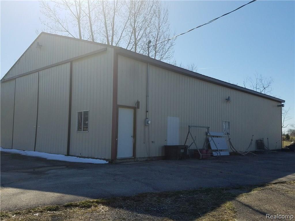 4466 Evans Road Holly, MI 48442 - Photo 11 of 38 20170408_103959.jpg