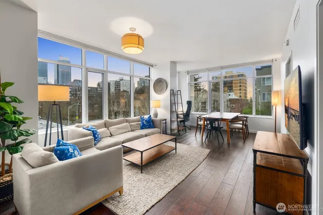$699,500 | 1321 Seneca Street, Unit 307, Seattle, WA 98101