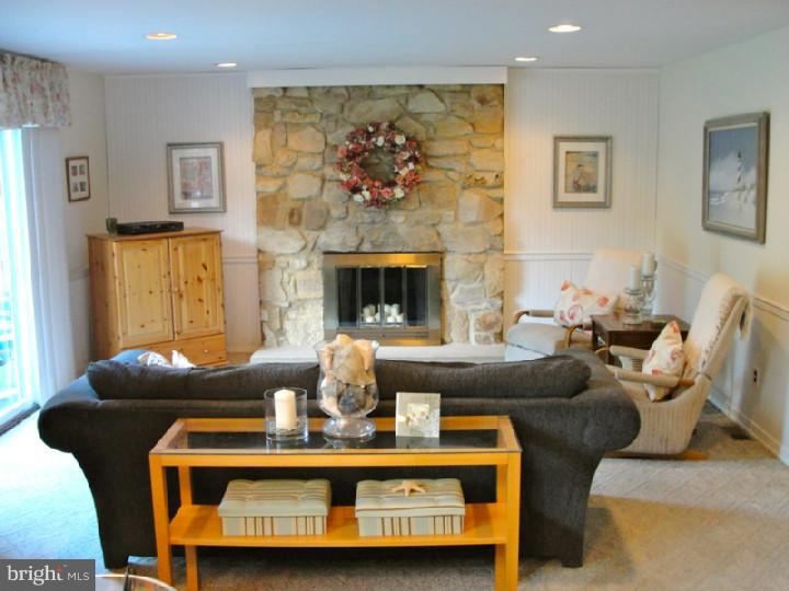 110 Wayland Road Delran, NJ 08075 - Photo 8 of 17 Family Room