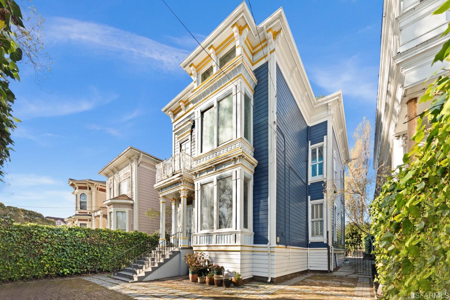 1418 8th Street, Oakland, CA 94607 Compass