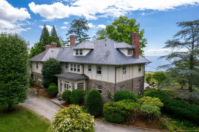 $9,895,000 | 17 Contentment Island Road, Darien, CT 06820