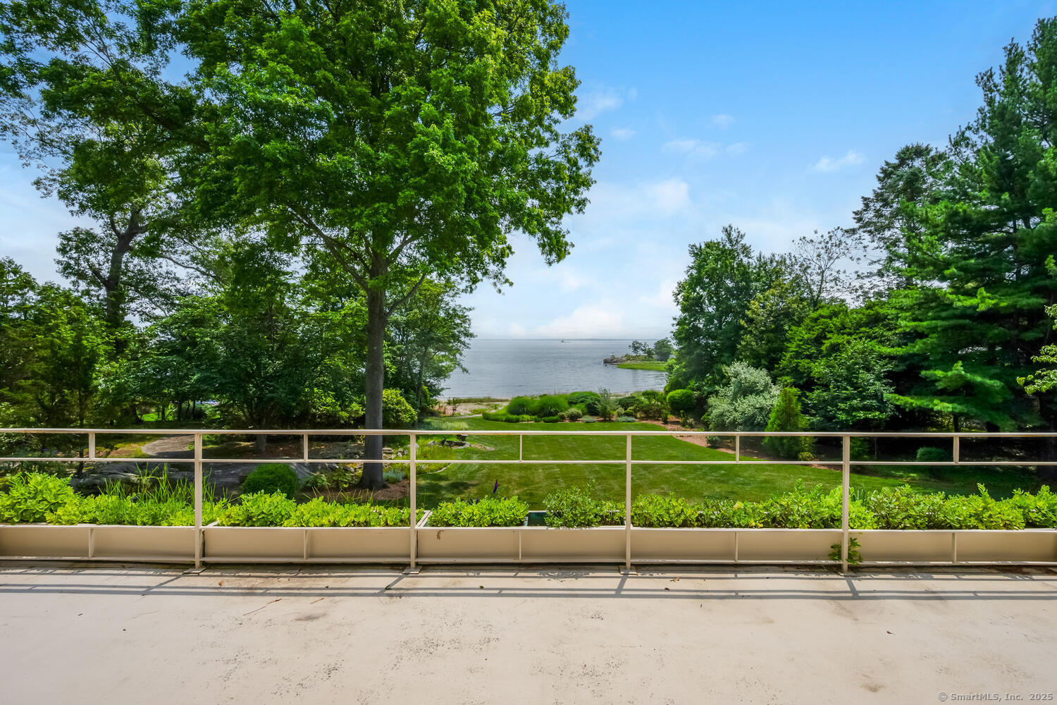 17 Contentment Island Road Darien, CT 06820 - Photo 24 of 39