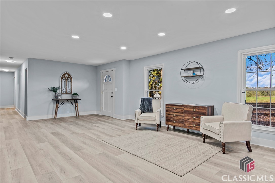 242 Seagraves Road Hull, GA 30646 - Photo 10 of 54