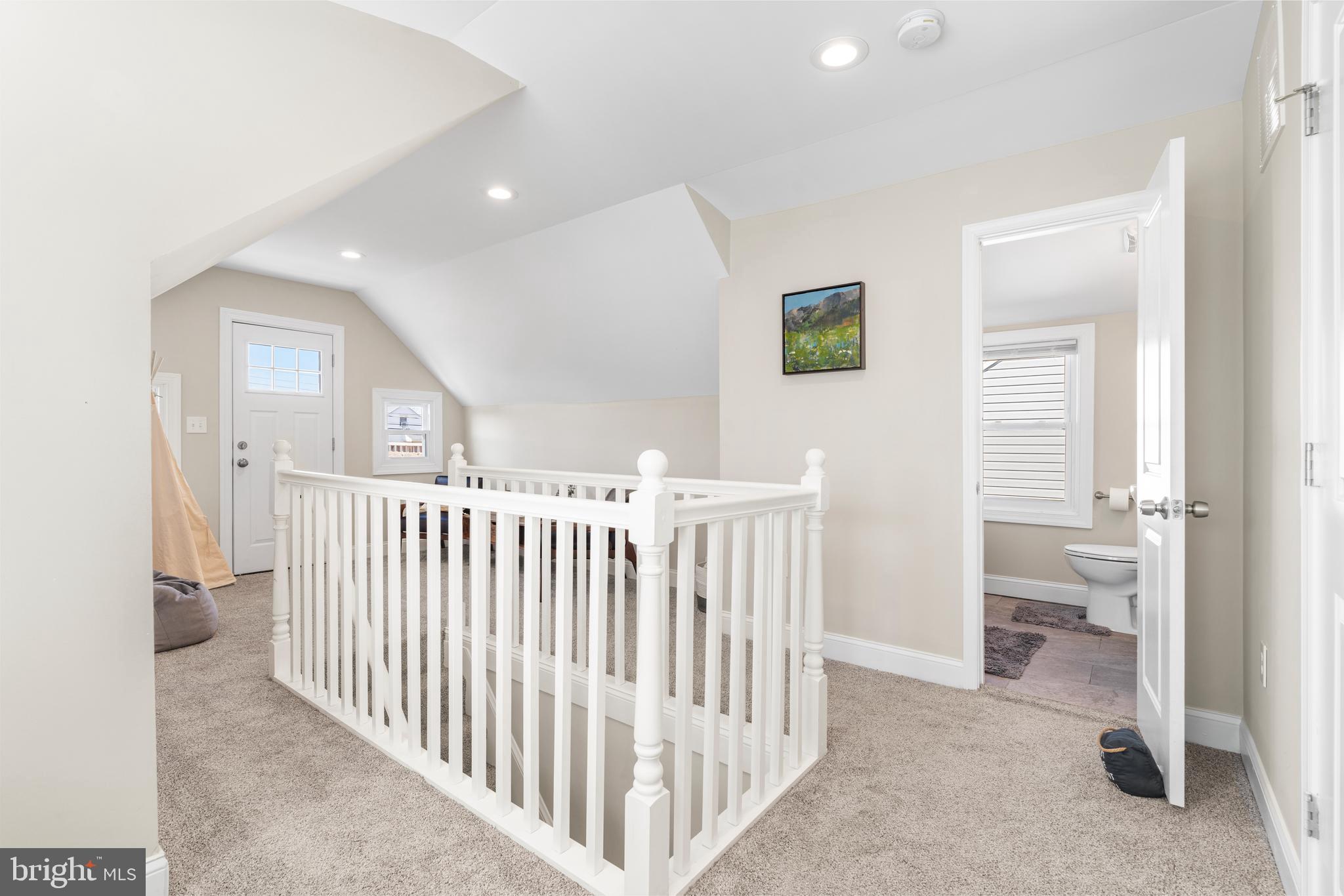 2717 Glendale Road Baltimore, MD 21234 - Photo 26 of 37 Primary Suite - Upper level