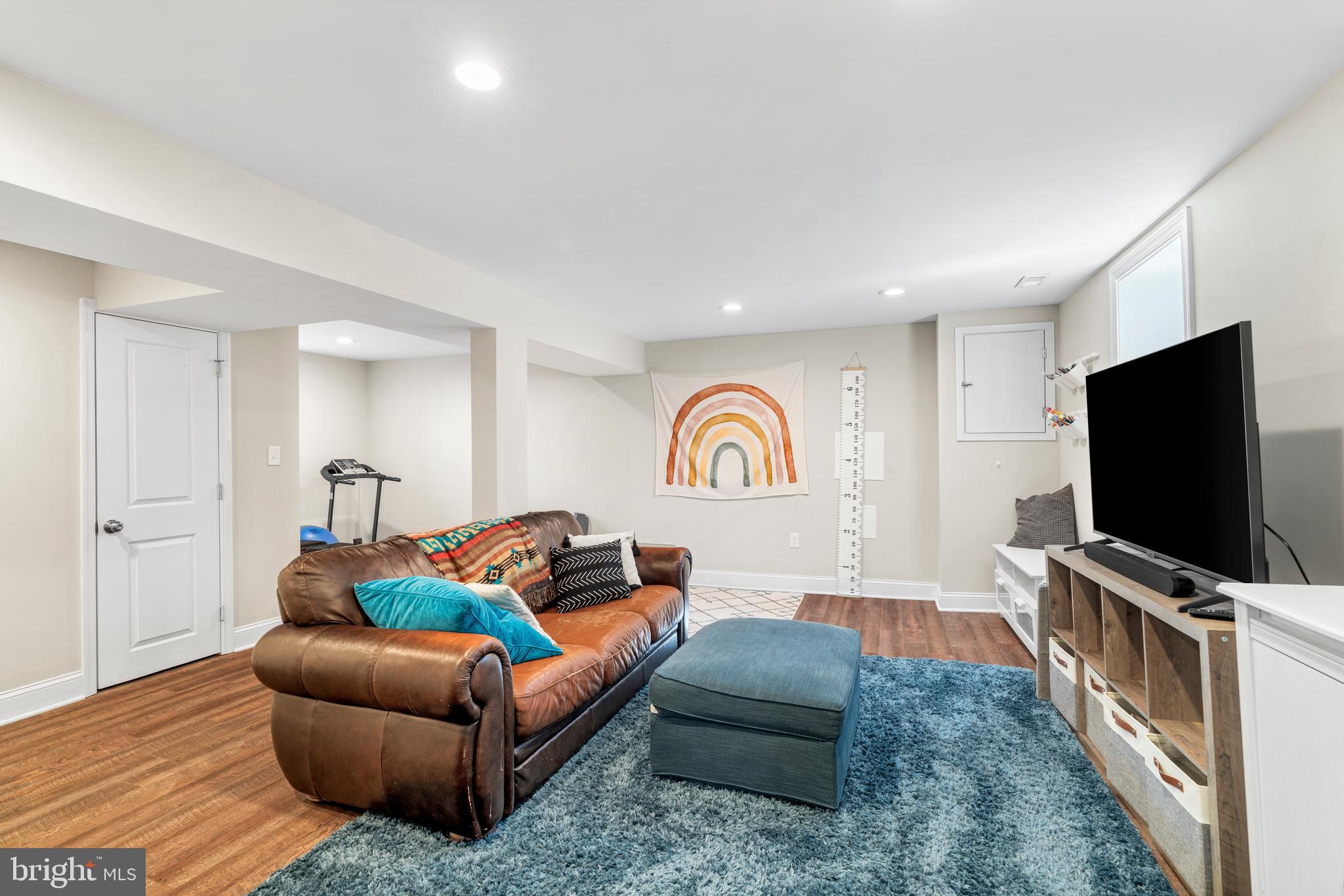 2717 Glendale Road Baltimore, MD 21234 - Photo 31 of 37 Lower level den