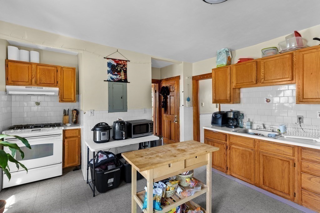 63 Marshfield Street Boston, MA 02119 - Photo 11 of 33