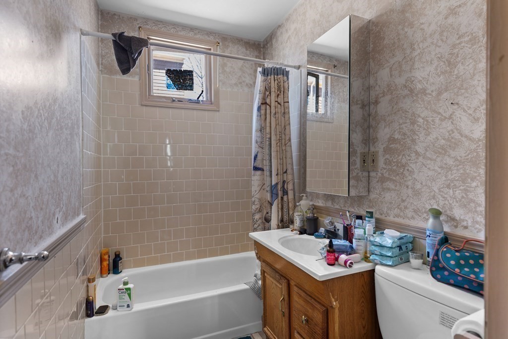 63 Marshfield Street Boston, MA 02119 - Photo 21 of 33