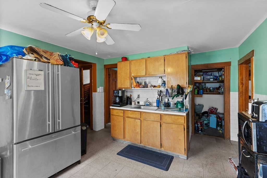 63 Marshfield Street Boston, MA 02119 - Photo 31 of 33