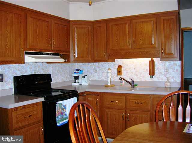 3209 Cloverfield Road Harrisburg, PA 17109 - Photo 3 of 11 Gallery Image 3