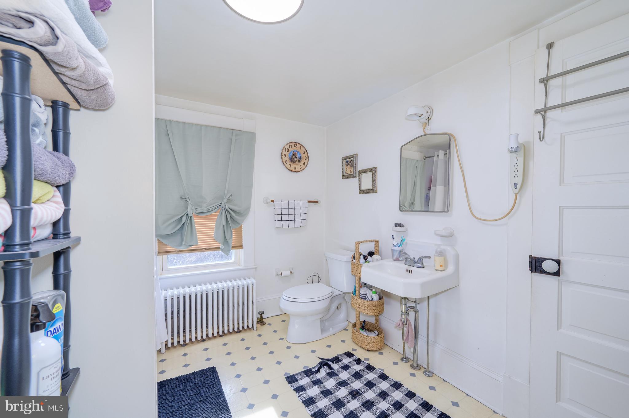 139 Bryarly Road Winchester, VA 22603 - Photo 16 of 58 Upstairs Bathroom