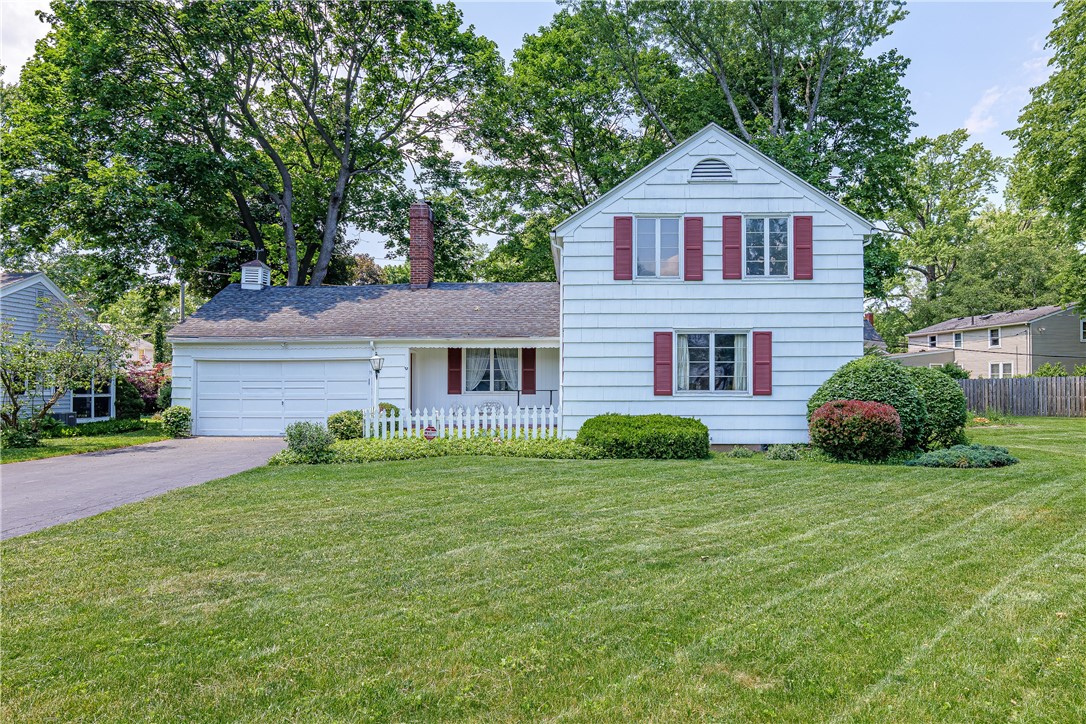 33 Irving Road Rochester, NY 14618 - Photo 2 of 43