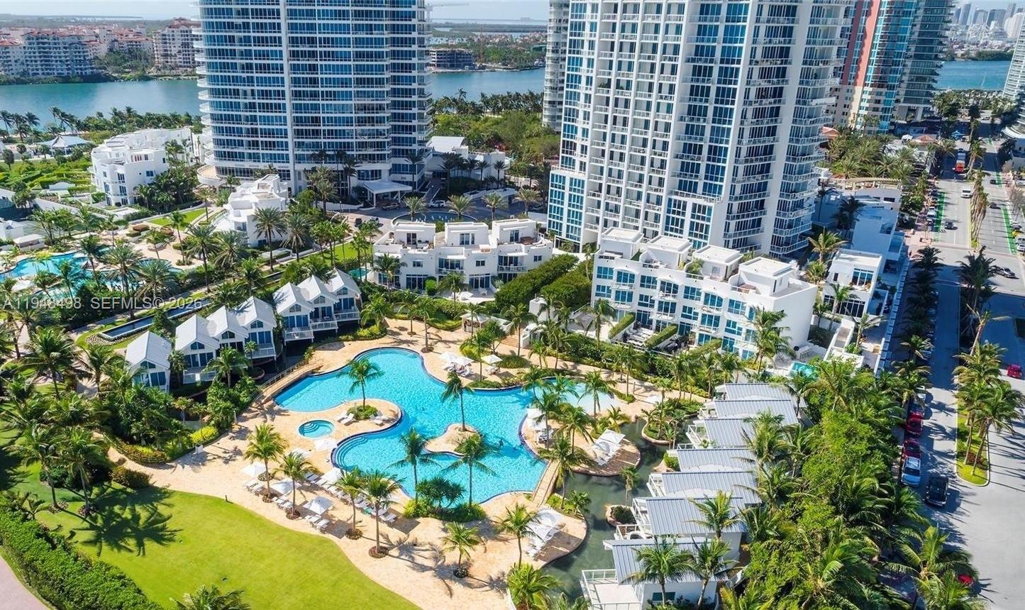 50 South Pointe Drive, Unit TWN2 Miami Beach, FL 33139 - Photo 29 of 30