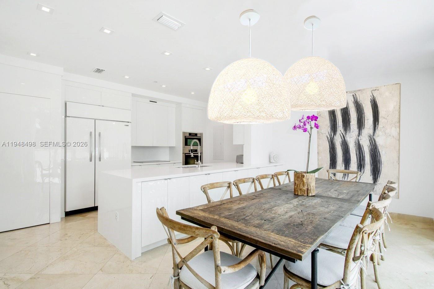 50 South Pointe Drive, Unit TWN2 Miami Beach, FL 33139 - Photo 5 of 30