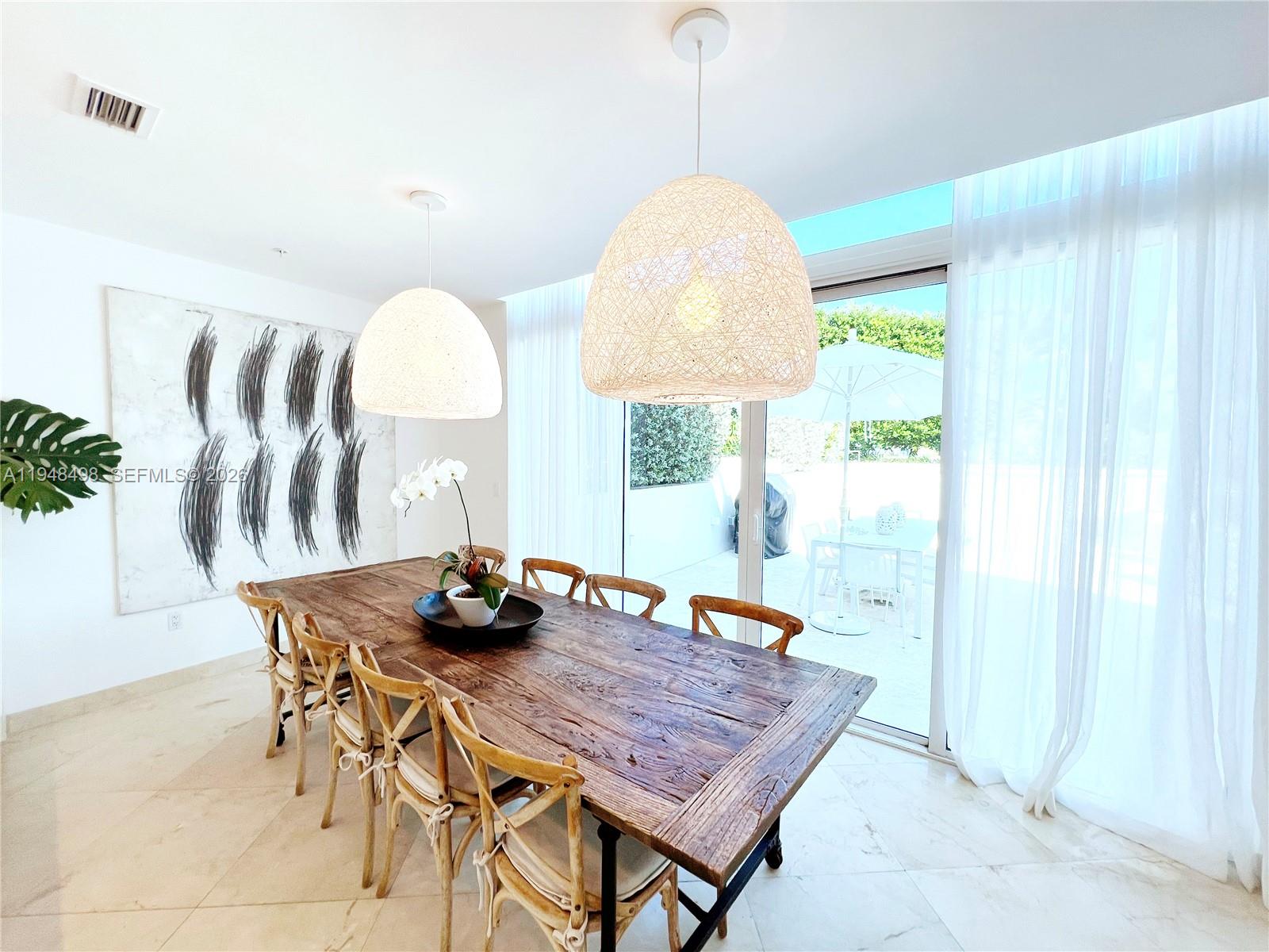 50 South Pointe Drive, Unit TWN2 Miami Beach, FL 33139 - Photo 7 of 30