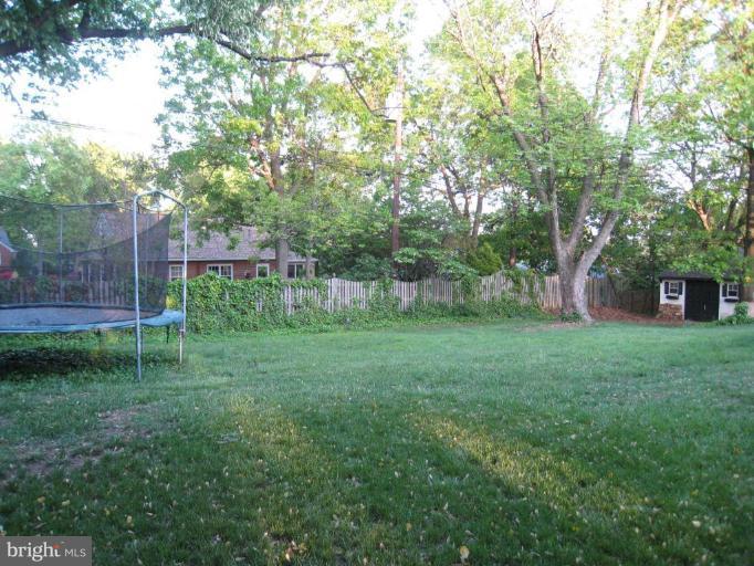 225 Sycamore Road Linthicum Heights, MD 21090 - Photo 12 of 12 Back yard