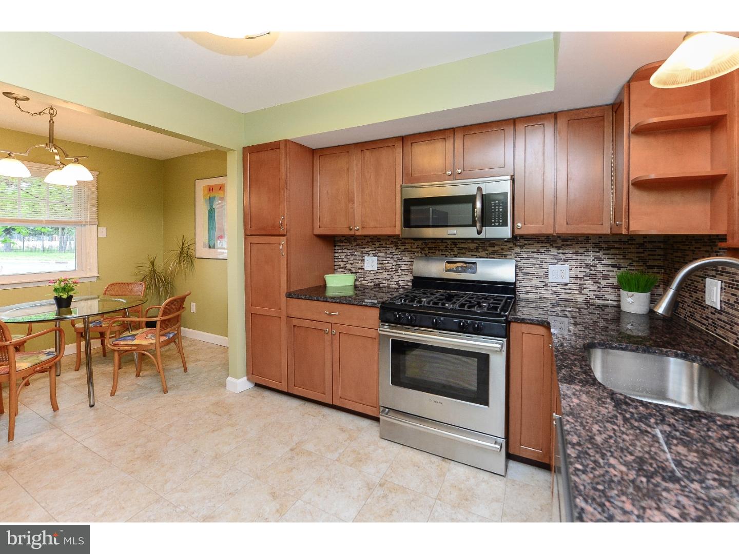 1012 Bridgeboro Road Beverly, NJ 08010 - Photo 6 of 22 Kitchen