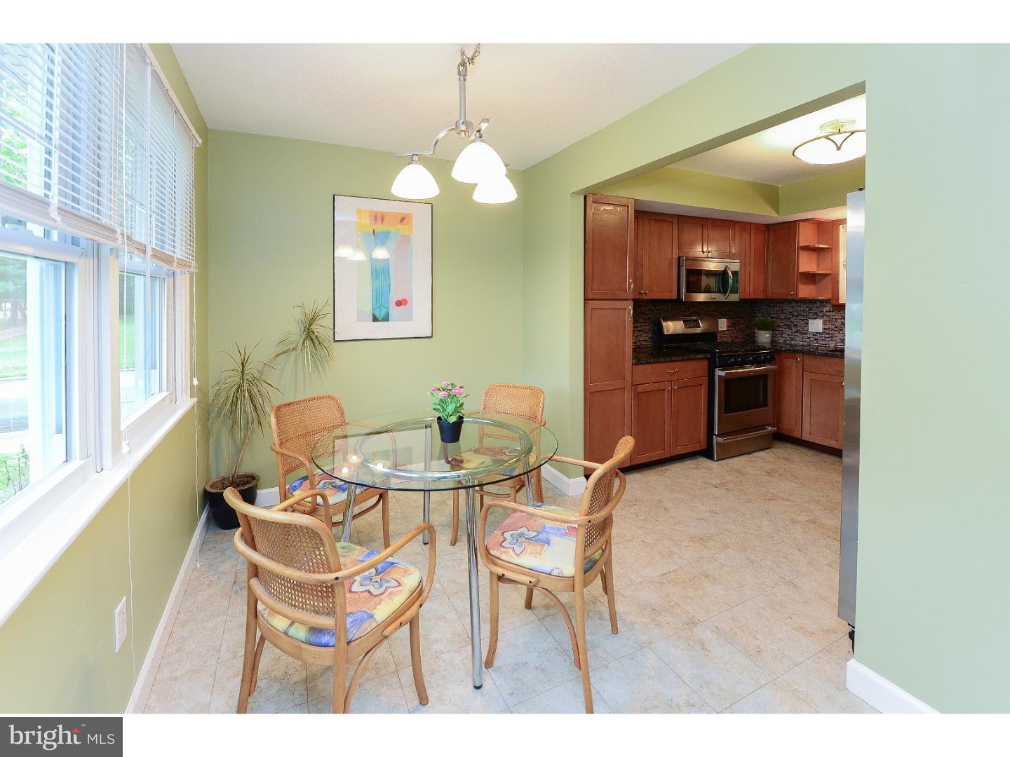 1012 Bridgeboro Road Beverly, NJ 08010 - Photo 7 of 22 Kitchen