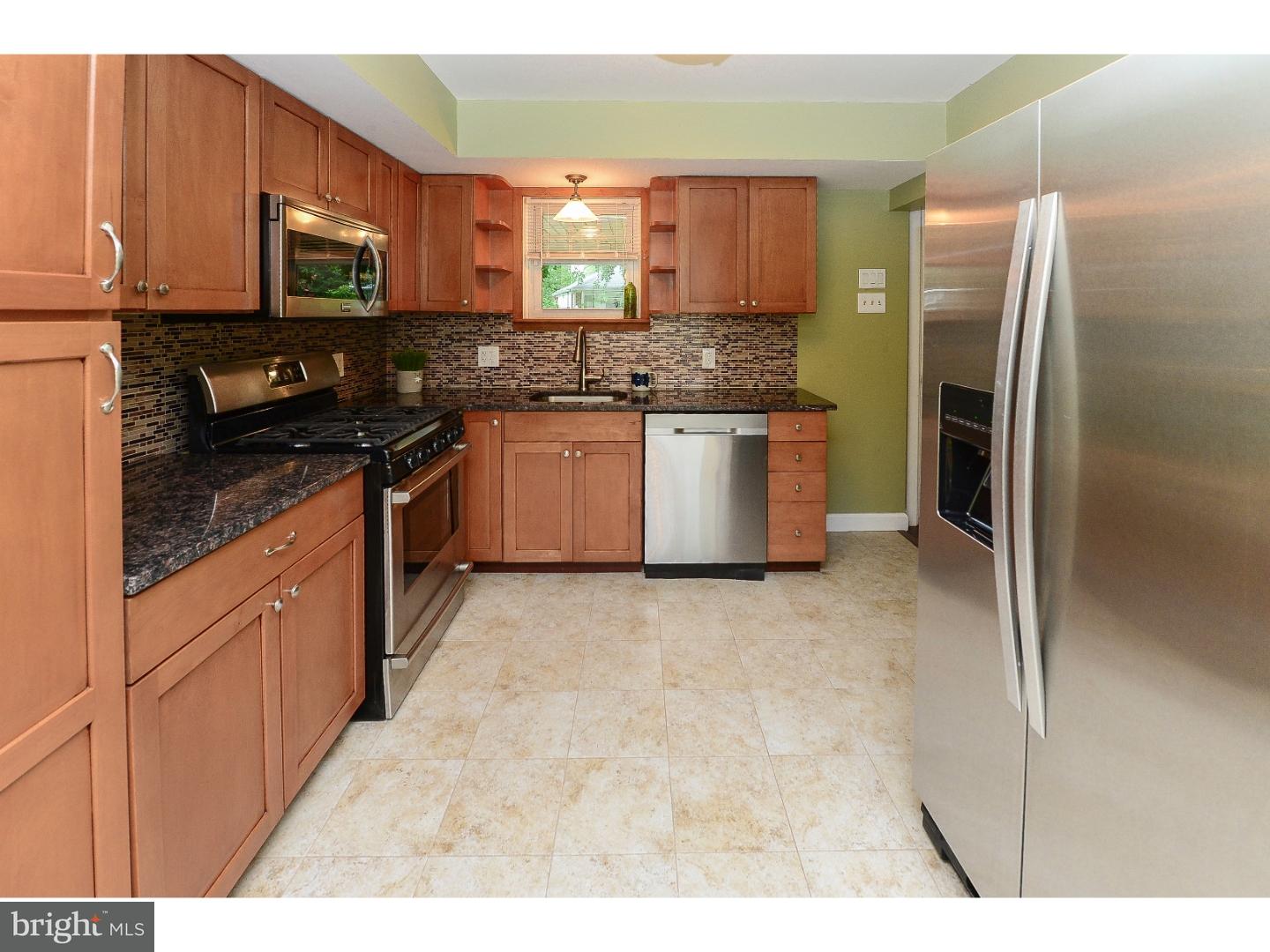 1012 Bridgeboro Road Beverly, NJ 08010 - Photo 9 of 22 Kitchen