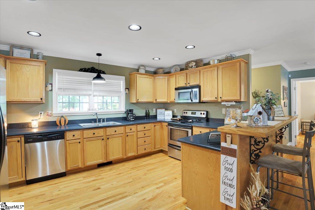 2149 Indian Mound Road Laurens, SC 29360 - Photo 11 of 36