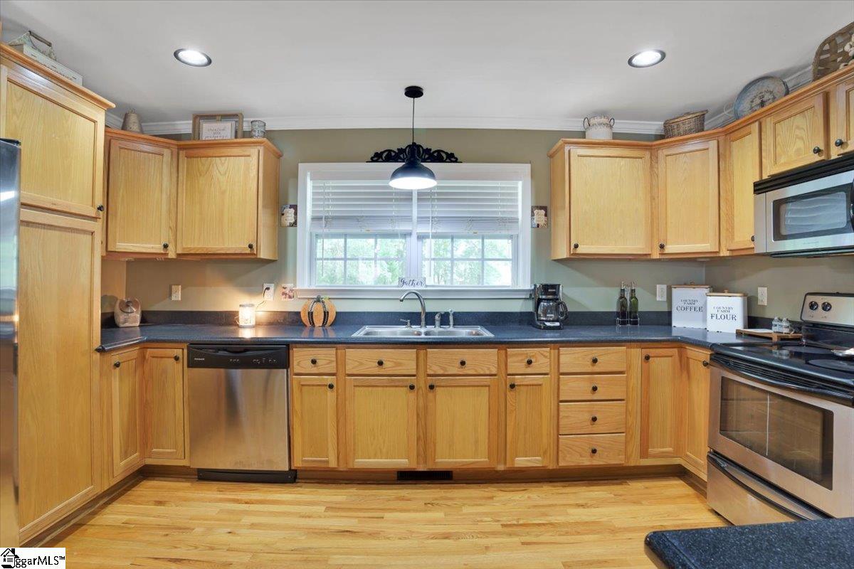 2149 Indian Mound Road Laurens, SC 29360 - Photo 10 of 36
