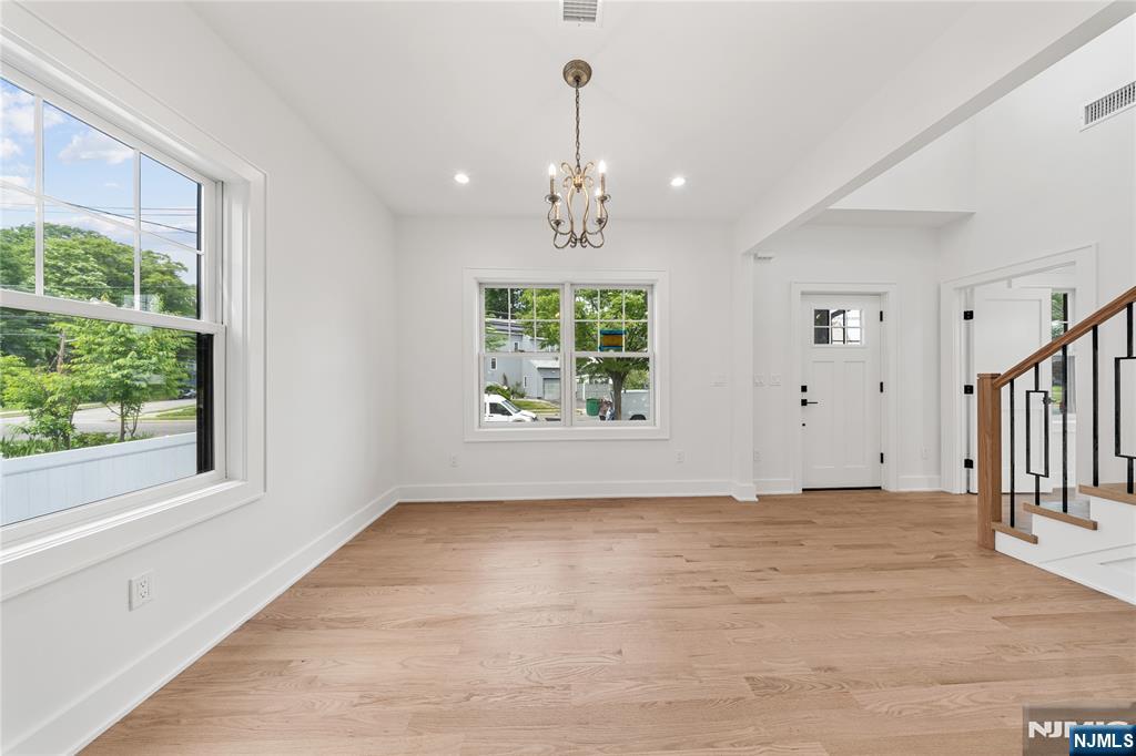51 Becker Avenue Rochelle Park, NJ 07662 - Photo 8 of 48