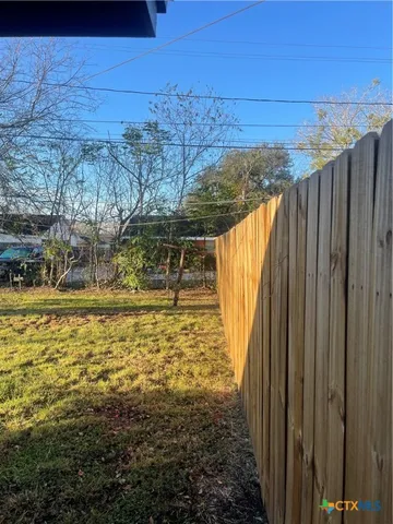 $1,495 | 1605 Bexar Avenue, Victoria, TX 77901