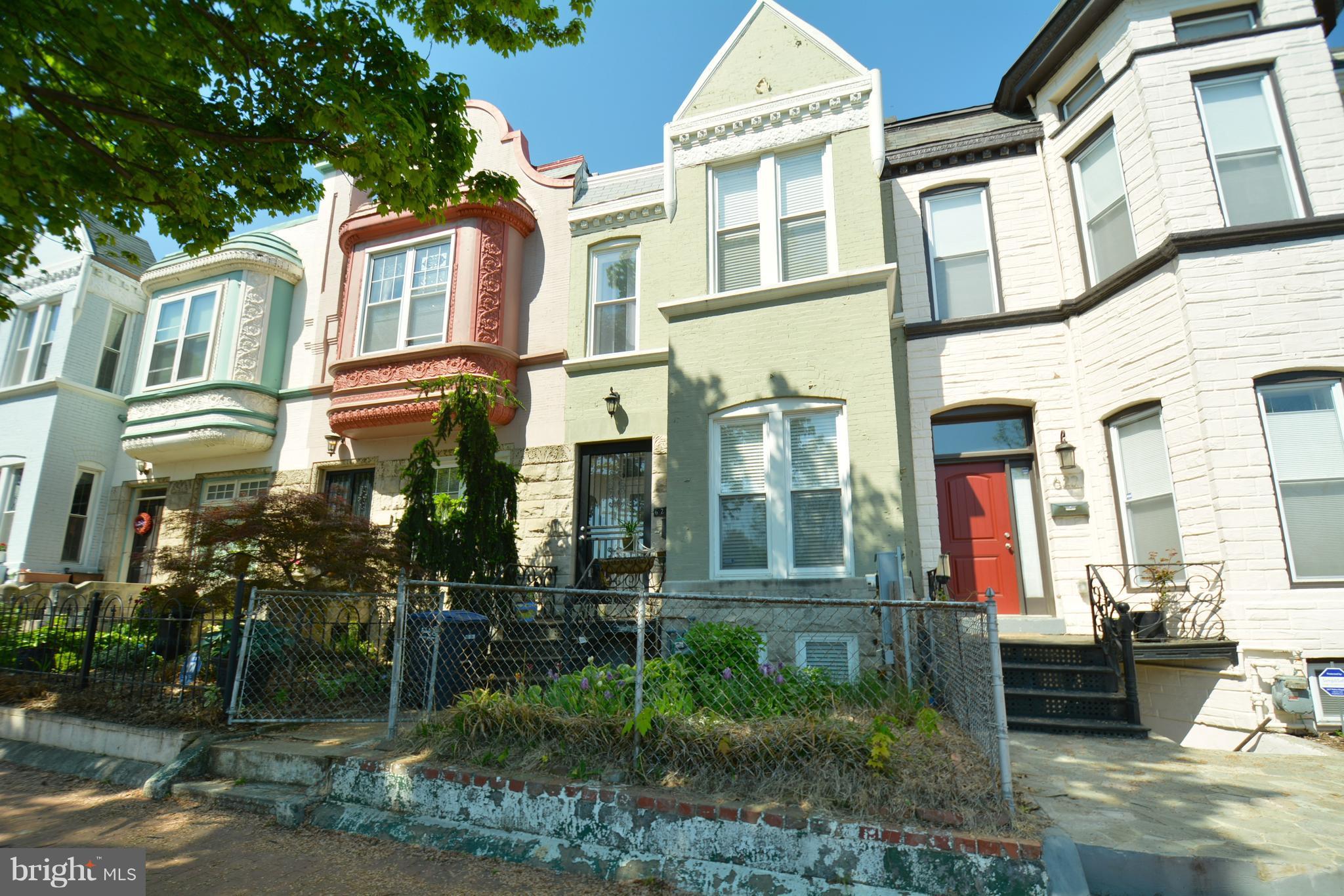 620 9th Street Northeast Washington, DC 20002 - Photo 1 of 24 Charming townhome built in ****