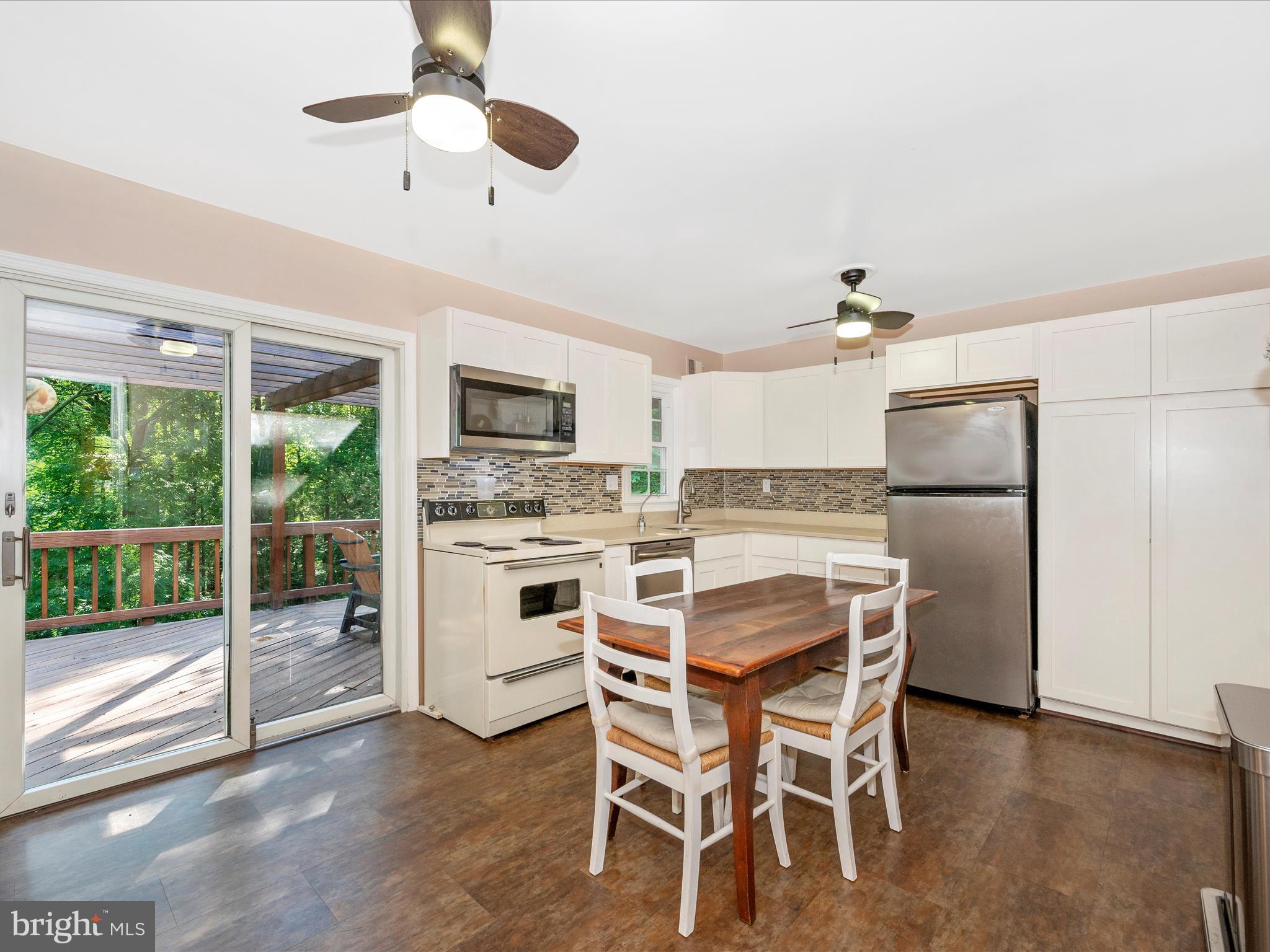 3723 Lawson Road Monrovia, MD 21770 - Photo 9 of 54 Kitchen & Dining