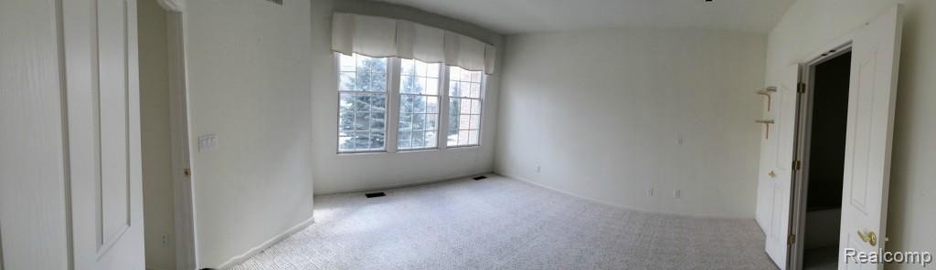 1640 Boulder Court, Unit 65 Rochester, MI 48306 - Photo 5 of 31 Master+.jpg