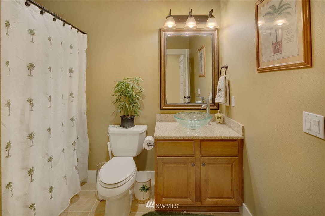 7039 Meadowdale Beach Road Edmonds, WA 98026 - Photo 12 of 25 Gallery Image 12