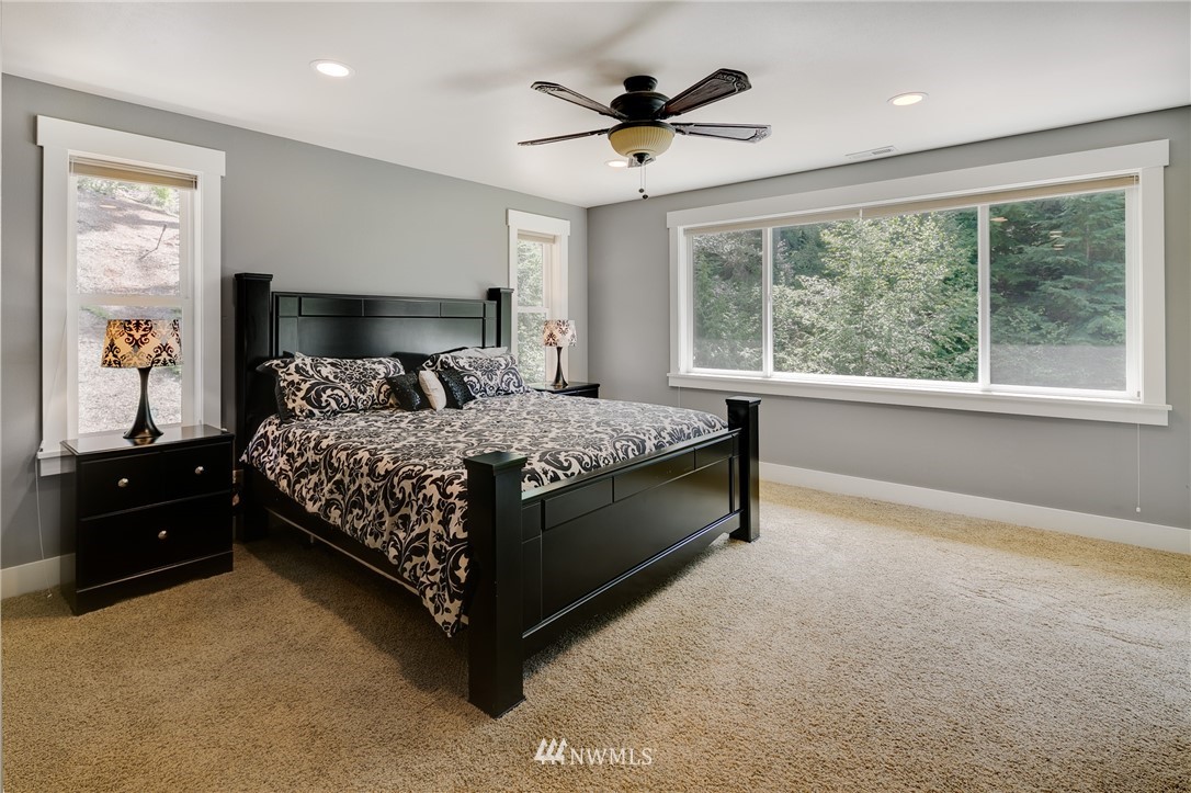 7039 Meadowdale Beach Road Edmonds, WA 98026 - Photo 14 of 25 Gallery Image 14