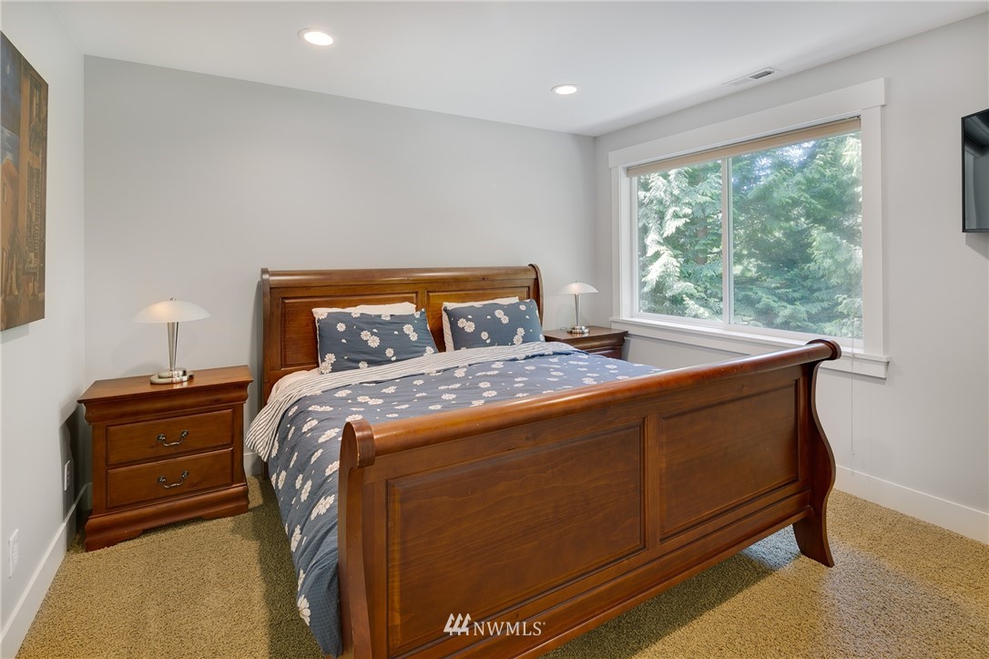 7039 Meadowdale Beach Road Edmonds, WA 98026 - Photo 19 of 25 Gallery Image 19