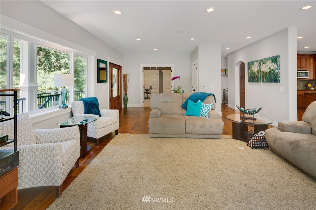 7039 Meadowdale Beach Road Edmonds, WA 98026 - Photo 7 of 25 Gallery Image 7