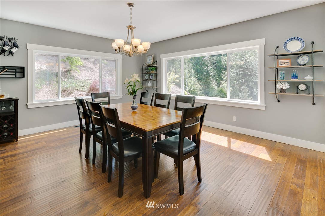 7039 Meadowdale Beach Road Edmonds, WA 98026 - Photo 9 of 25 Gallery Image 9
