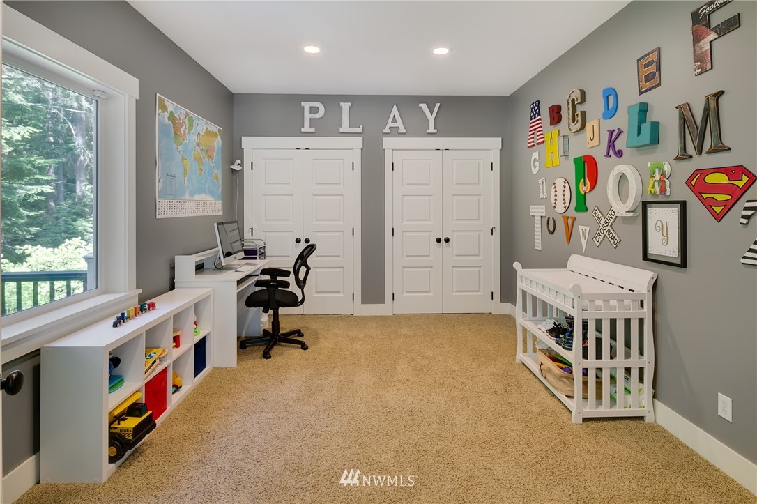 7039 Meadowdale Beach Road Edmonds, WA 98026 - Photo 10 of 25 Gallery Image 10